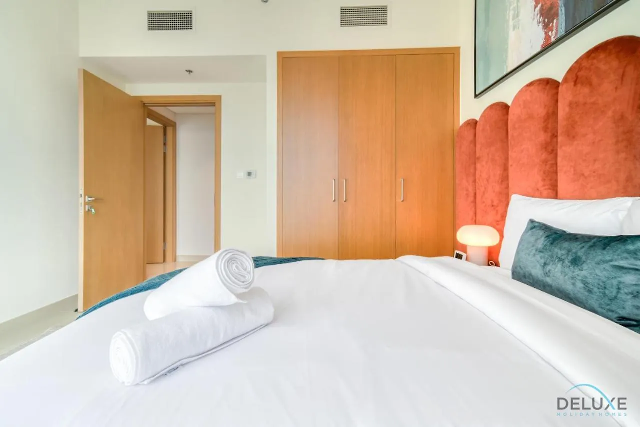 Distinguished 3Br With Assistants Room At Harbour Views Tower 1 By Deluxe Holiday Homes Dubai 0*,  United Arab Emirates