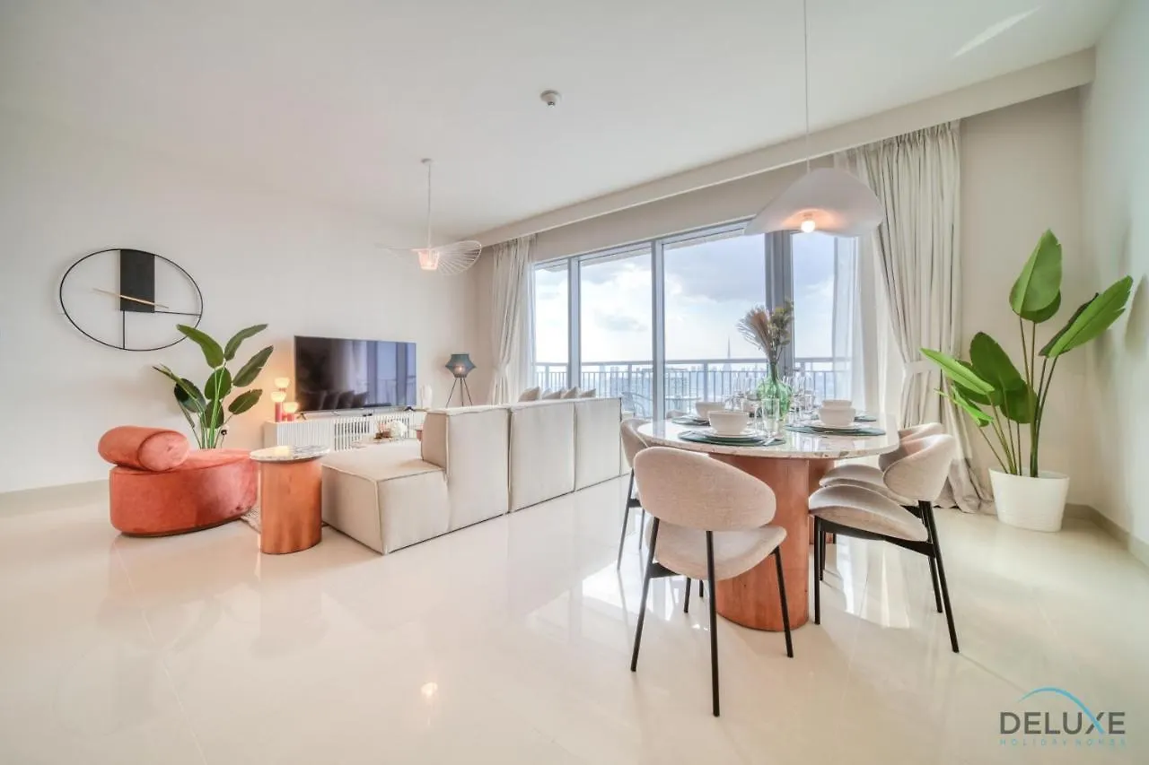 Distinguished 3Br With Assistants Room At Harbour Views Tower 1 By Deluxe Holiday Homes Dubai Apartment