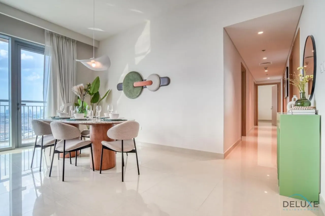 Apartment Distinguished 3Br With Assistants Room At Harbour Views Tower 1 By Deluxe Holiday Homes Dubai