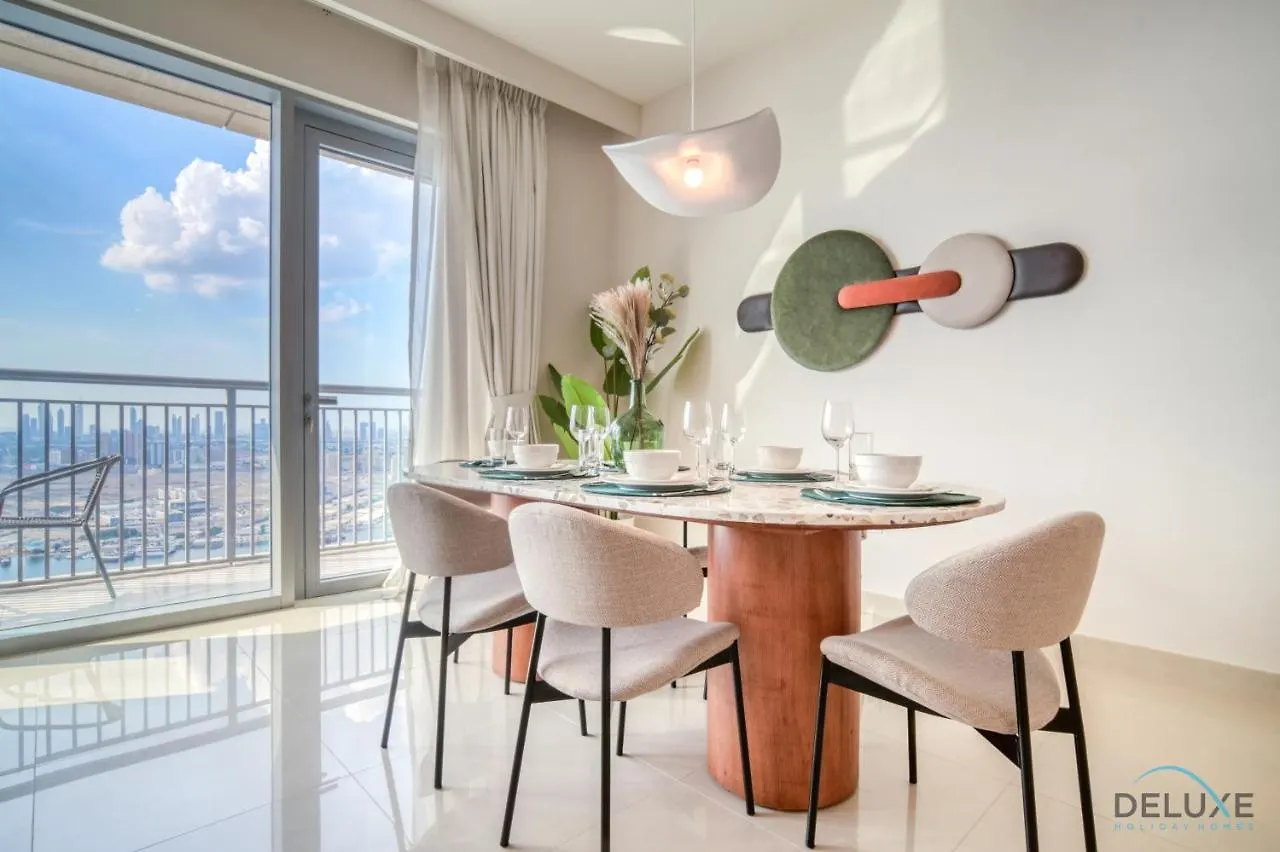 Apartment Distinguished 3Br With Assistants Room At Harbour Views Tower 1 By Deluxe Holiday Homes Dubai