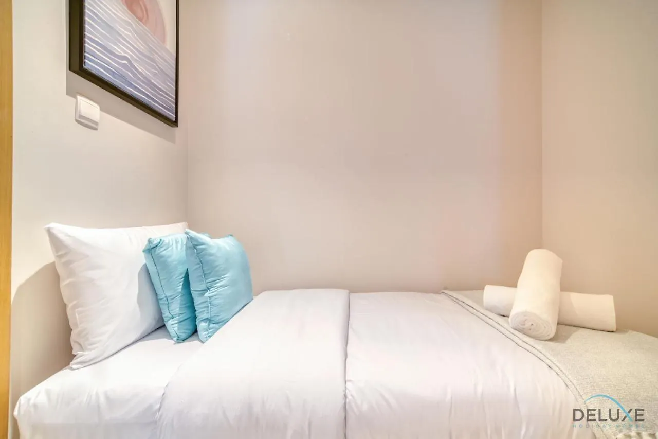 Distinguished 3Br With Assistants Room At Harbour Views Tower 1 By Deluxe Holiday Homes 두바이 0*,  아랍에미리트